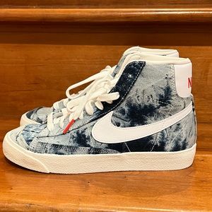 Nike Blazer Mid '77